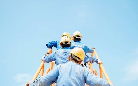 How New Tech Weakens Skilled Workers' Independence?
