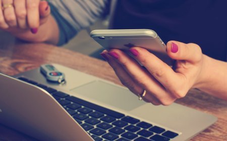 How to Be Smart with Technology: Mastering the Art