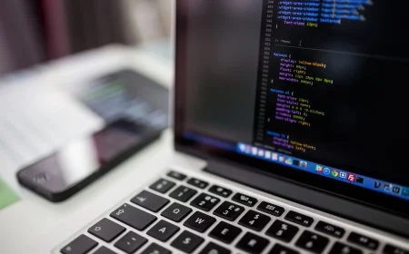 How Much RAM Does MacBook Air Have? M1 vs M2 Comparison