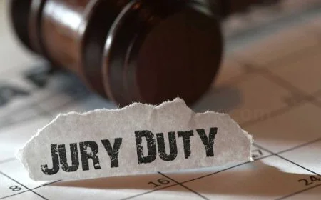 Can You Bring a Laptop to Jury Duty? The Ultimate How-To Guide