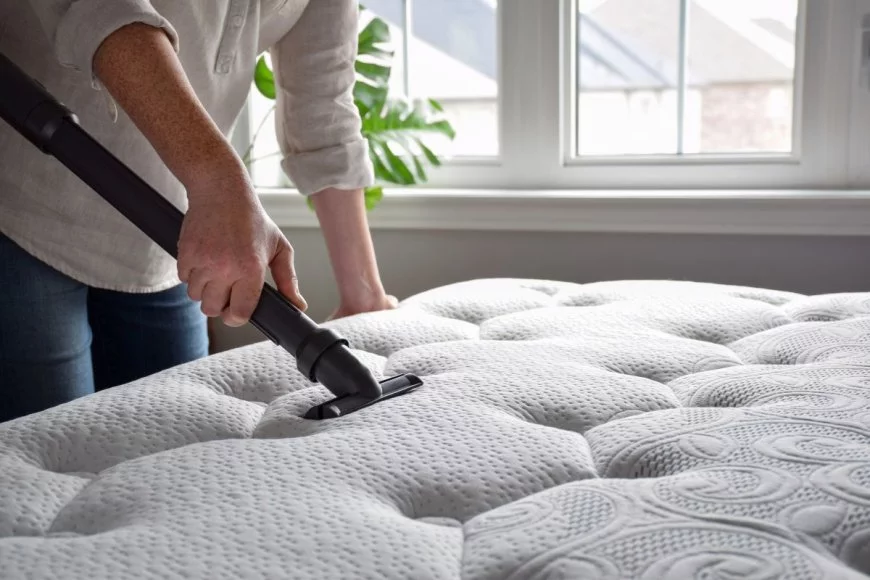 How to Clean a Mattress Without Vacuum: Easy Tips!