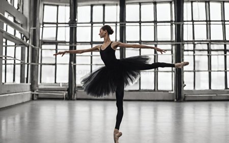 Balletcore Defined: Embracing the Ethereal Beauty