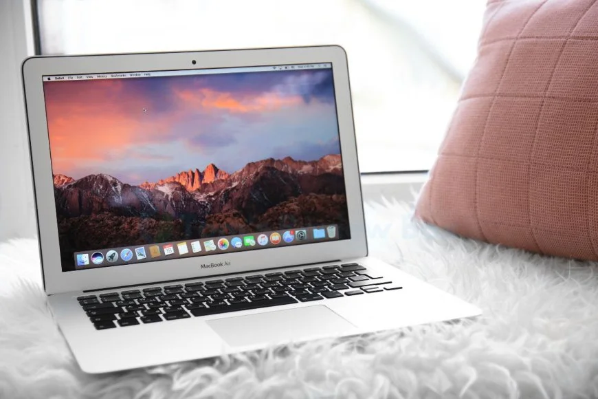 Does the MacBook Air Have a Headphone Jack? Exploring Audio Ports and Future Alternatives