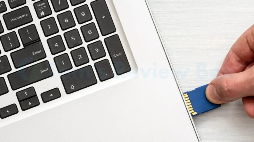 How to Insert SD Card into MacBook Pro: Complete Guide