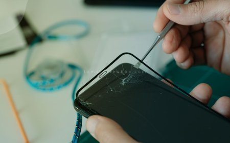 How to Remove Glass Screen Protector from iPhone: Quick Guide