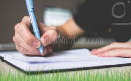 When Was the Ballpoint Pen Invented? A Journey to Everyday Use