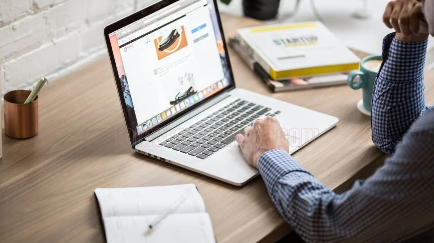 How to Make Your Computer Screen Brighter, Manually and ...